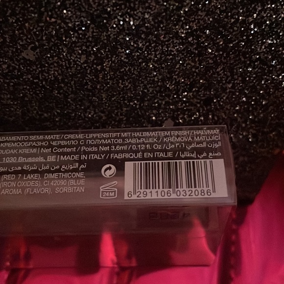 Huda Beauty Demi Matte Cream Lipstick💋Bawse Shade.NIP.🔺FIRM🔺 - Picture 4 of 9